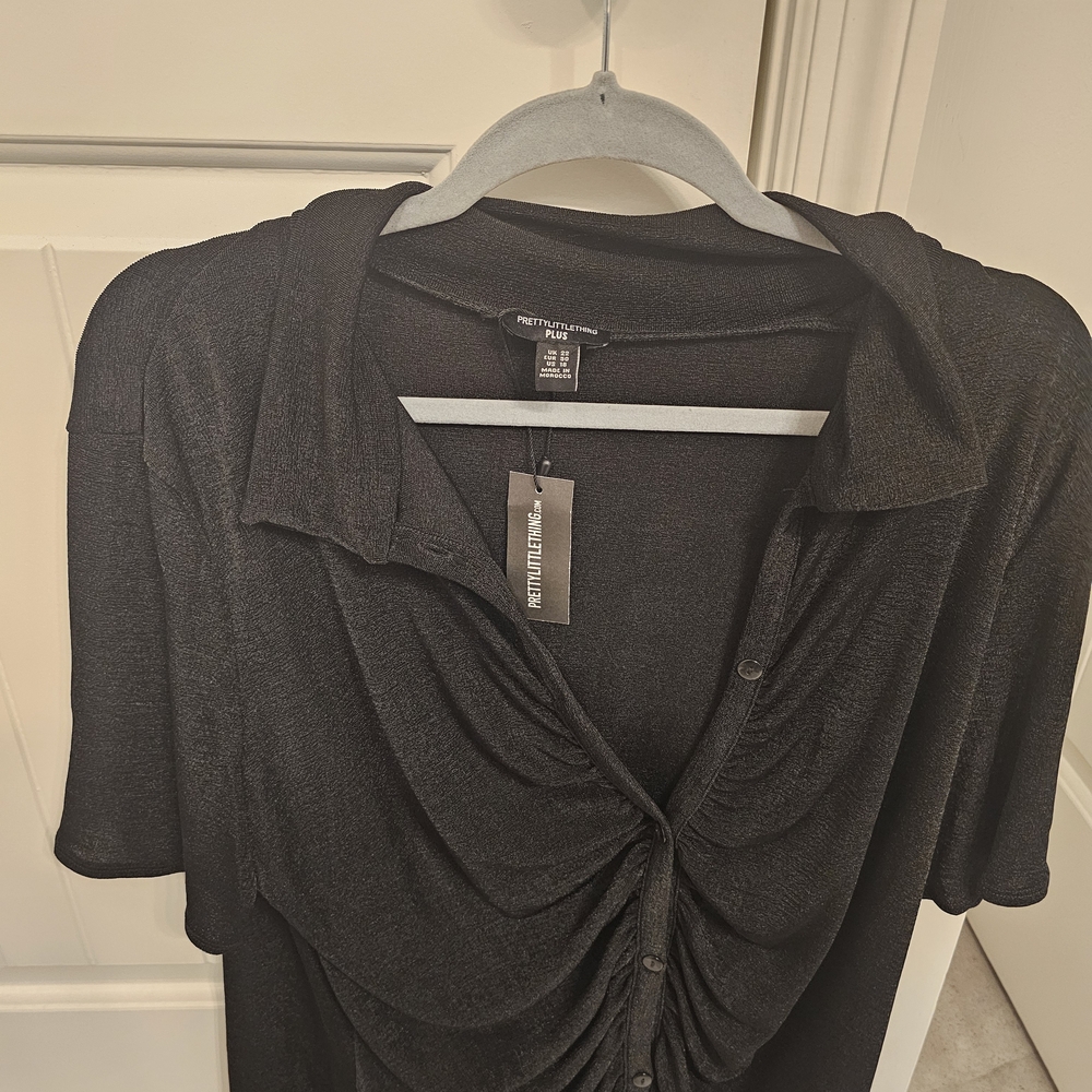 PrettyLittleThing Black Ruched Top